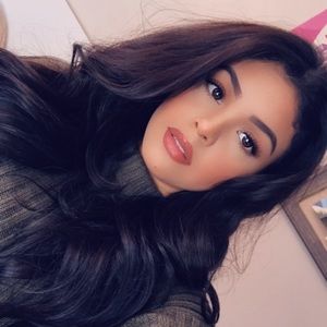 Meet your Posher, Janeth